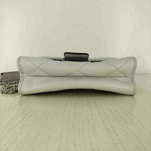 サマンサタバサ Samantha Thavasa キルティング ショルダーバッグ レディース