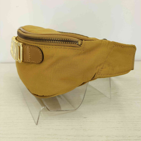 モスキーノ MOSCHINO 金具ロゴ ボディバッグ レディース