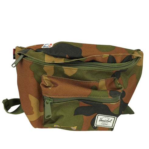 ハーシェル HERSCHEL 迷彩ショルダーバッグ メンズ