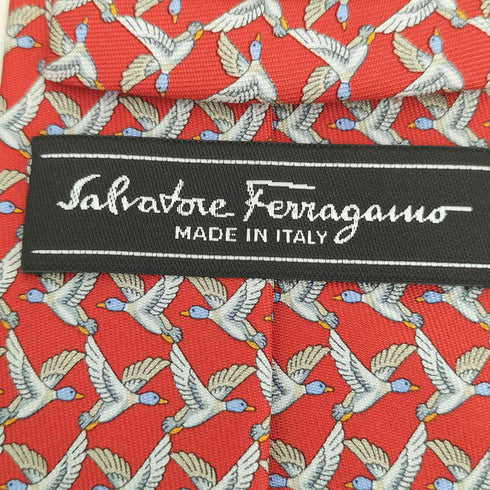 サルヴァトーレフェラガモ Salvatore Ferragamo カモ総柄 シルクネクタイ メンズ
