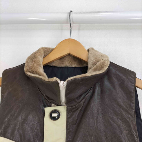 ファクトタム FACTOTUM ナイロンカウレザー切替 ファー付きリバーシブルダウンベスト メンズ JPN:46