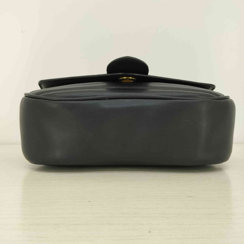 チャールズアンドキース CHARLES&KEITH Aubrielle オブリエル パネルクロスボディバッグ レディース