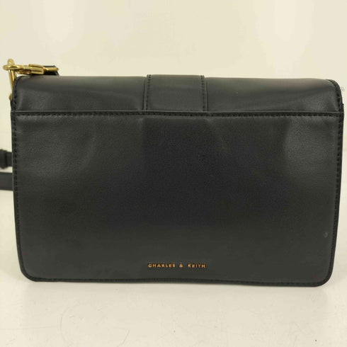 チャールズアンドキース CHARLES&KEITH メタリック アクセント ショルダーバック レディース
