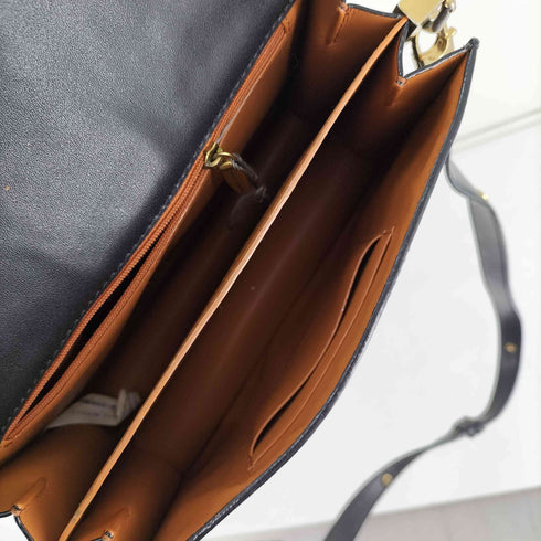 チャールズアンドキース CHARLES&KEITH メタリック アクセント ショルダーバック レディース