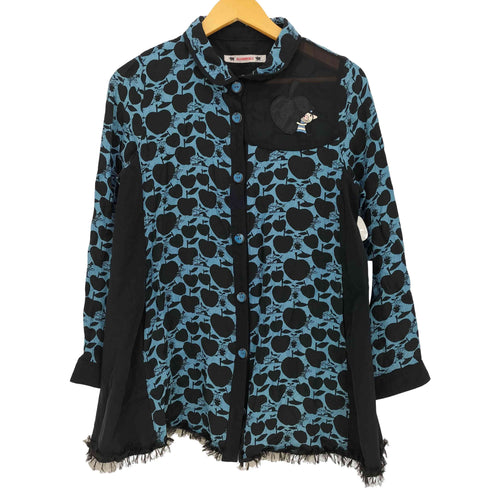 アルベロベロ OLLEBOREBLA オレボレブラ ブタさん 青りんご 裾フリル シアー切替 丸襟 長袖シャツ レディース