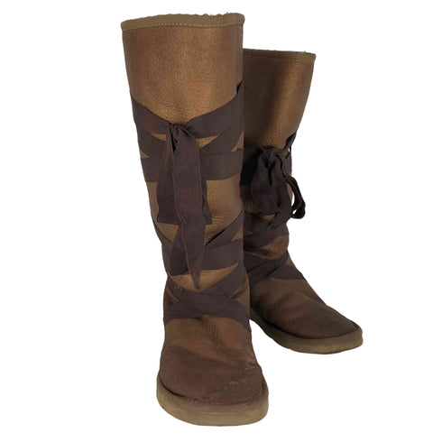 アグ UGG Bronze Metallic Ribbon Boots ブロンズ メタリック リボン ブーツ レディース 25