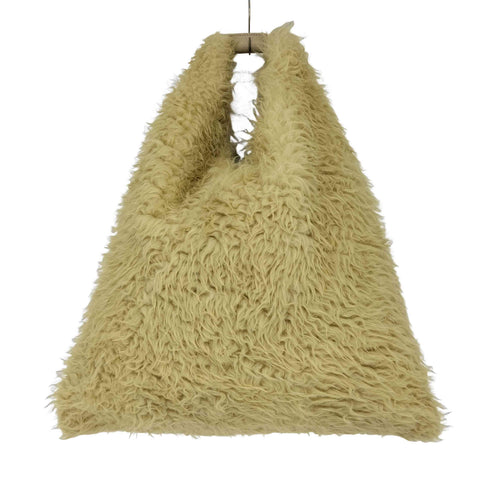 エムエムシックスメゾンマルジェラ MM6 Maison Margiela フェイクファー トライアングルバッグ レディース