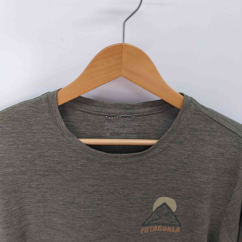 パタゴニア patagonia メンズ・ロングスリーブ・キャプリーン・クール・デイリー・グラフィック・シャツ メンズ JPN:M