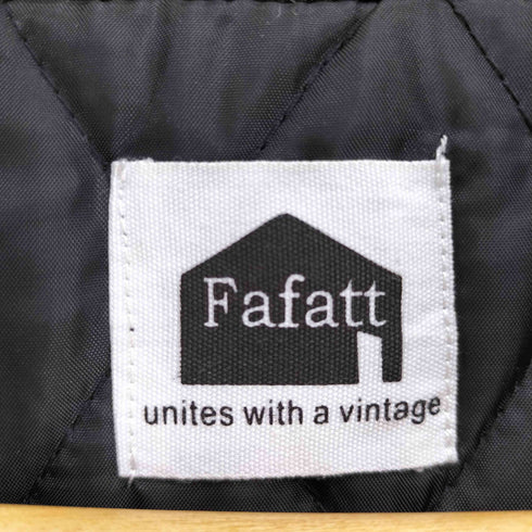 ファーファット FAFATT 裏地キルティング スタンドネック ハーフジップ フェイクレザー プルオーバー ベスト メンズ