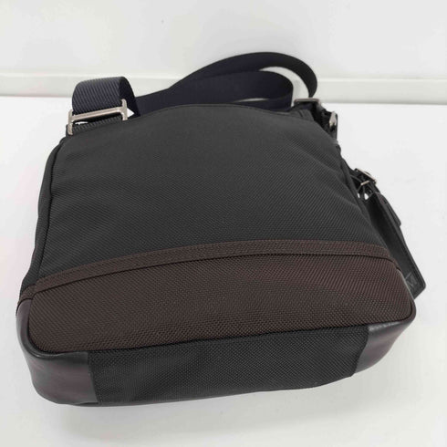 トゥミ TUMI KERBY CROSSBODY クロスボディ ショルダー バッグ メンズ