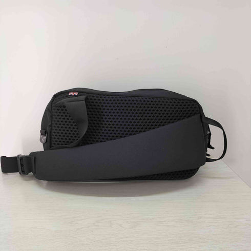 cross body 11L メンズ