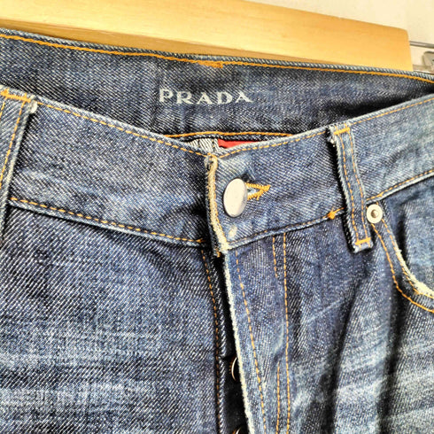 プラダ PRADA TAPERED FIT ボタンフライデニムパンツ メンズ 32