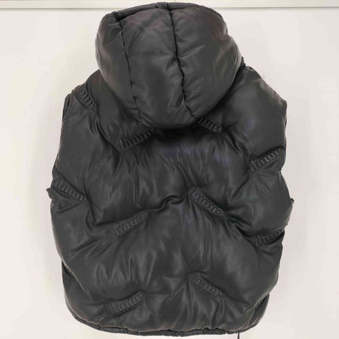 ザラ ZARA エンボス フェイクレザー フード付き 中綿ベスト メンズ L-XL