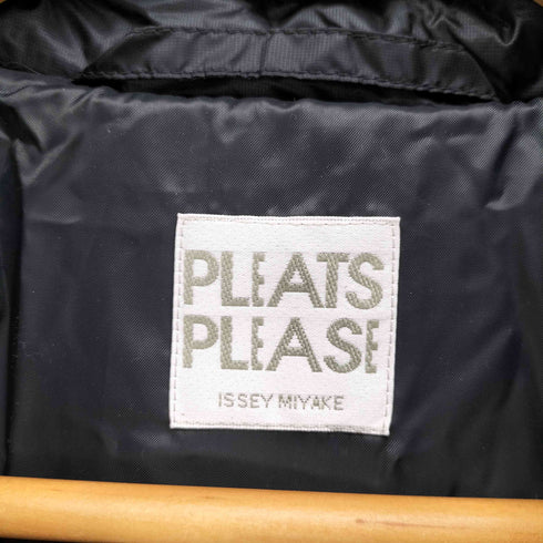 プリーツプリーズイッセイミヤケ PLEATS PLEASE ISSEY MIYAKE キルティング フルジップ フーデッド ダウン ジャケット レディース JPN:3
