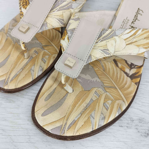 サルヴァトーレフェラガモ Salvatore Ferragamo ボタニカル ビーチサンダル レディース