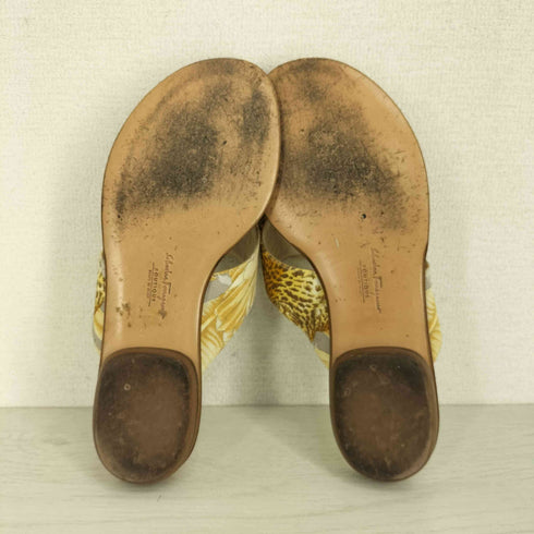 サルヴァトーレフェラガモ Salvatore Ferragamo ボタニカル ビーチサンダル レディース