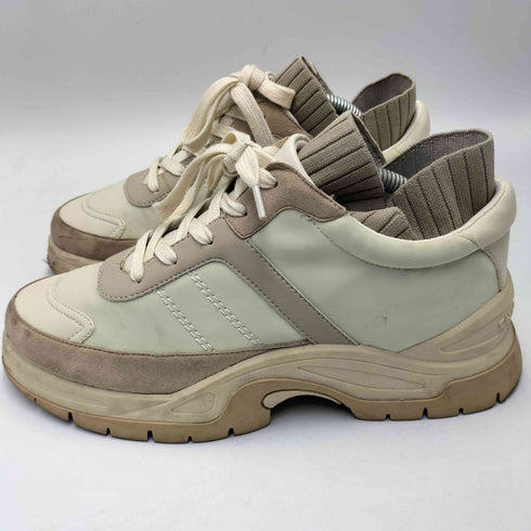 チャールズアンドキース CHARLES&KEITH Lace Up Chunky Sneakers レースアップ チャンキー ローカット スニーカー レディース JPN:37