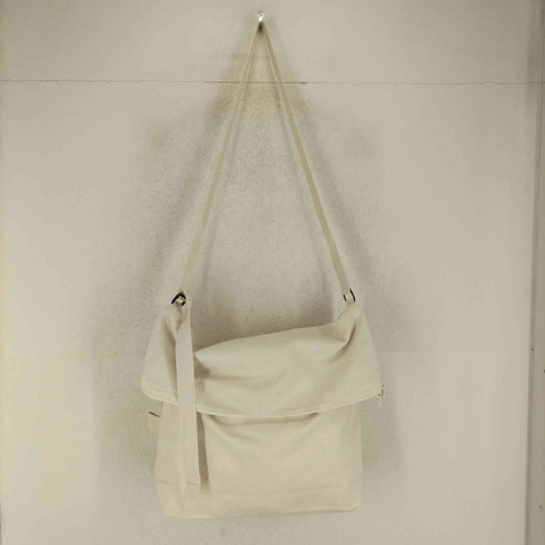 ヨウジヤマモト Yohji Yamamoto シグネチャーロゴキャンバスメッセンジャーバッグ メンズ