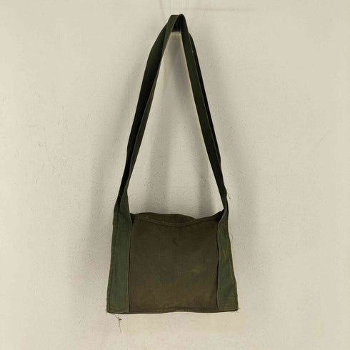 ガスマスクバッグ メンズ