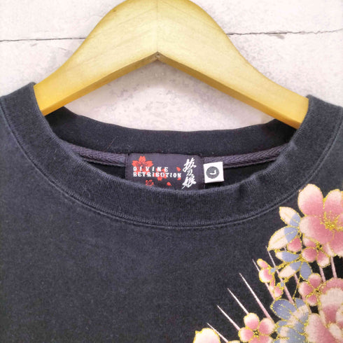 バットウムスメ DIVINE RETRIBUTION 抜刀娘 DIVINE RETRIBUTION L/Sカットソー メンズ JPN:L