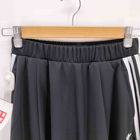 アディダスオリジナルス adidas Originals SST スカート レディース XS