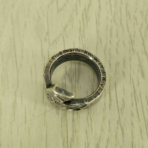 ユリウス JULIUS SILVER925 DOWN WORDS RECORDS クロスデザイン リング メンズ 19号