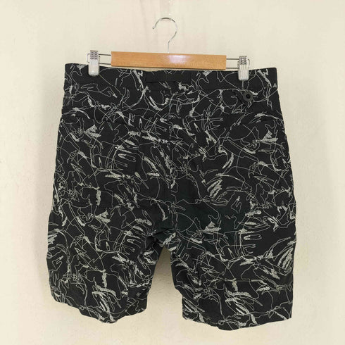 ホワイトマウンテニアリング WHITE MOUNTAINEERING FACTOR PATTERN PRINTED BROAD EASY SHORT PANTS メンズ JPN:1