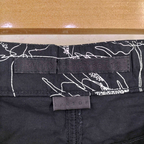 ホワイトマウンテニアリング WHITE MOUNTAINEERING FACTOR PATTERN PRINTED BROAD EASY SHORT PANTS メンズ JPN:1