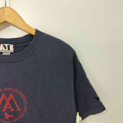 Modern Amusement 90S ロゴプリント ショートスリーブクルーネックTシャツ メンズ import:M