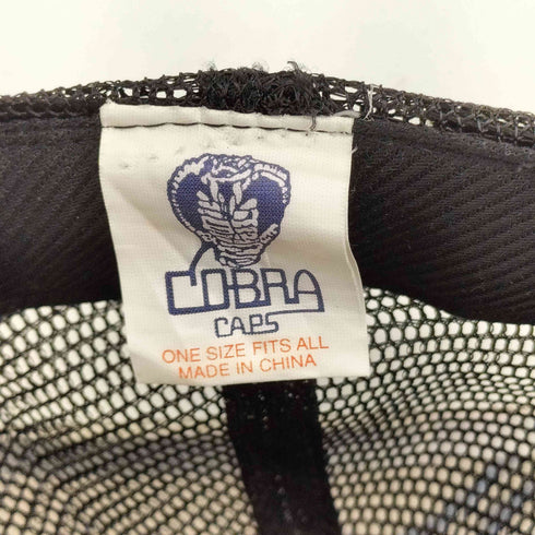 COBRA 90S フロントプリントメッシュトラッカーキャップ メンズ