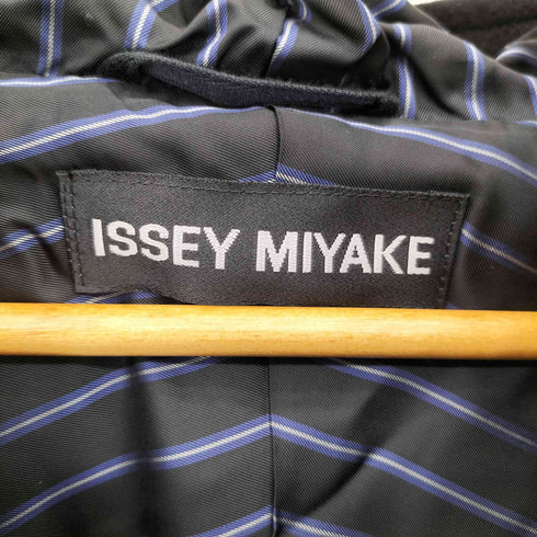イッセイミヤケ ISSEY MIYAKE 07AW 黒タグ 裏地ストライプ ドルマンスリーブ ウール フーデッド コート メンズ JPN:4