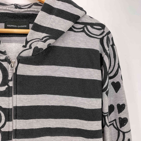 ツモリチサト TSUMORI CHISATO 総柄ジップパーカー レディース