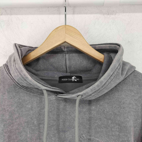 ニーアクロージング NIER CLOTHING エンボス加工プルオーバーパーカー メンズ