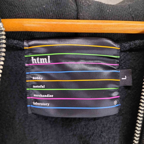 html ロゴプリント ジップパーカー メンズ L