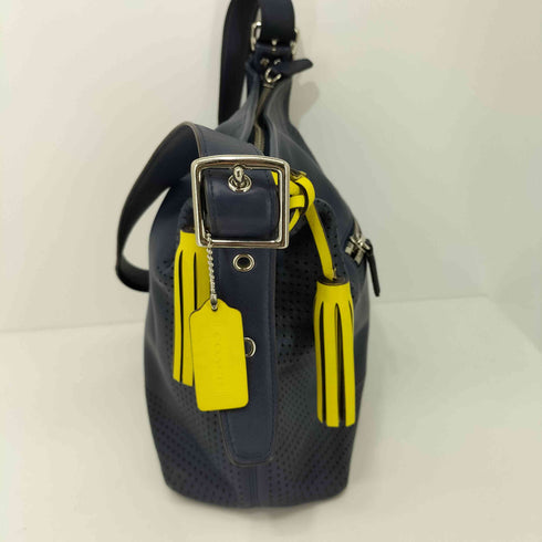 コーチ COACH パンチングタッセルショルダーバッグ レディース