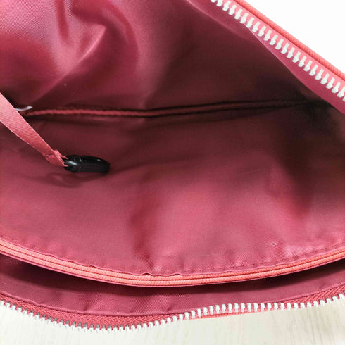 ドルチェアンドガッバーナ DOLCE&GABBANA エンボスロゴショルダーバッグ レディース