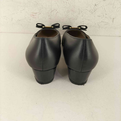 サルヴァトーレフェラガモ Salvatore Ferragamo イタリア製 VARA レザーパンプス レディース 6 1/2