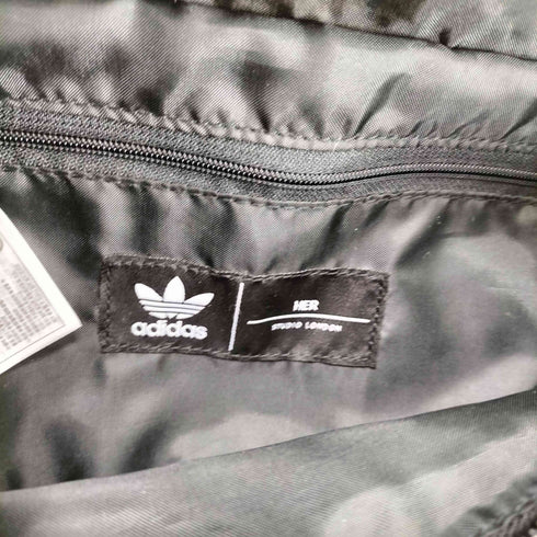 アディダスオリジナルス adidas Originals HER STUDIO LONDON ロゴプリント 総柄ボディバッグ メンズ