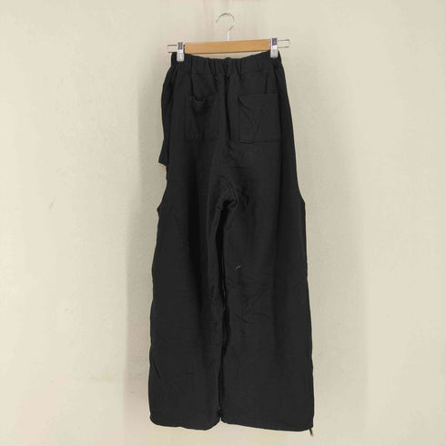 UOOV カットアウトスウェットパンツ レディース