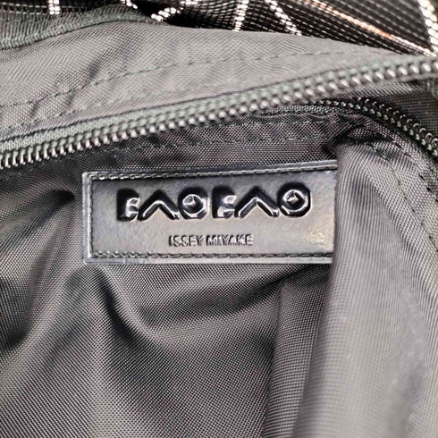 バオバオイッセイミヤケ BAO BAO ISSEY MIYAKE PRISM プリズム PVC トートバッグ レディース