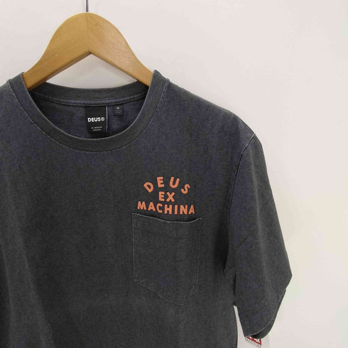 デウスエクスマキナ Deus Ex Machina ROLLER MILAN ADDRESS S/S TEE ポケット Tシャツ メンズ import:M