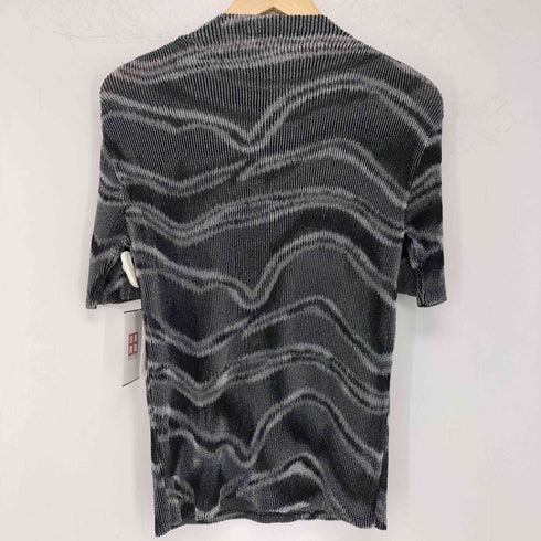 ヨシユキコニシ YOSHIYUKI KONISHI 総柄 プリーツカットソー レディース