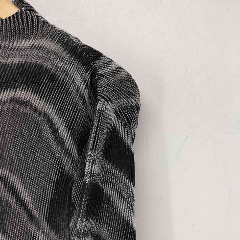 ヨシユキコニシ YOSHIYUKI KONISHI 総柄 プリーツカットソー レディース