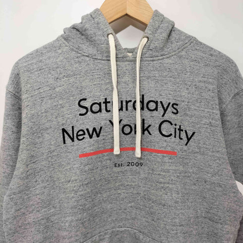 サタデーズサーフニューヨーク SATURDAYS SURF NYC フロントロゴプリント プルオーバーパーカー メンズ MEDIUM