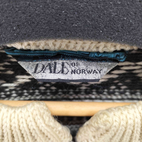 ダーレオブノルウェイ DALE OF NORWAY ノルディック柄 メタルフックカーディガン メンズ