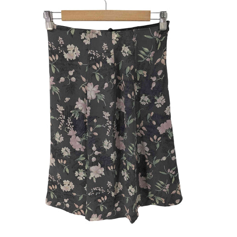 サルヴァトーレフェラガモ Salvatore Ferragamo シルク100 花柄スカート レディース 38