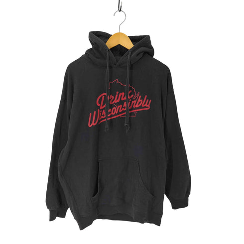 Drink Wisconsinbly プルオーバーパーカー メンズ