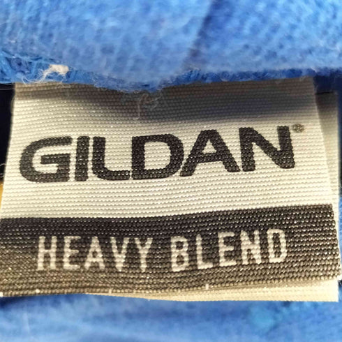 ギルダン GILDAN RAISED IN A CAGE ナンバリングプルオーバーパーカー メンズ JPN:M