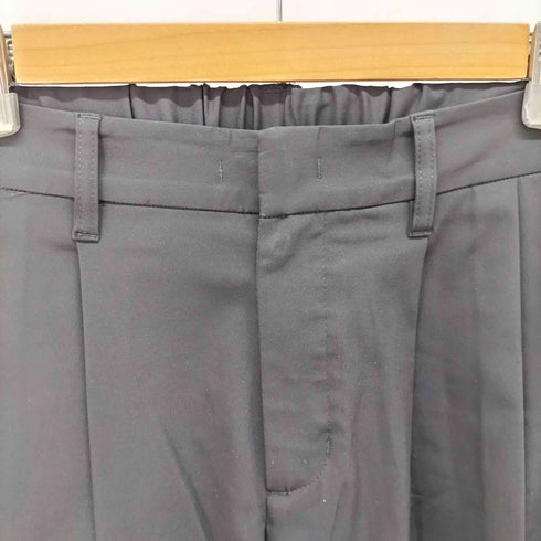 カズユキクマガイアタッチメント KAZUYUKI KUMAGAI ATTACHMENT TA/PEライトストレッチギャバ ベルト付ワイドテーパードパンツ メンズ JPN:3