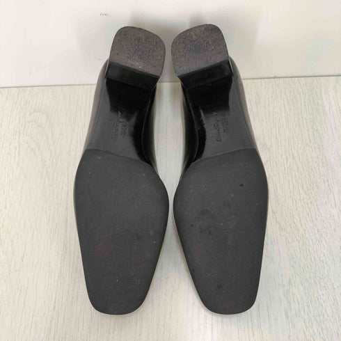 サルヴァトーレフェラガモ Salvatore Ferragamo vara ヴァラ スクエアトゥローファー レディース US:6